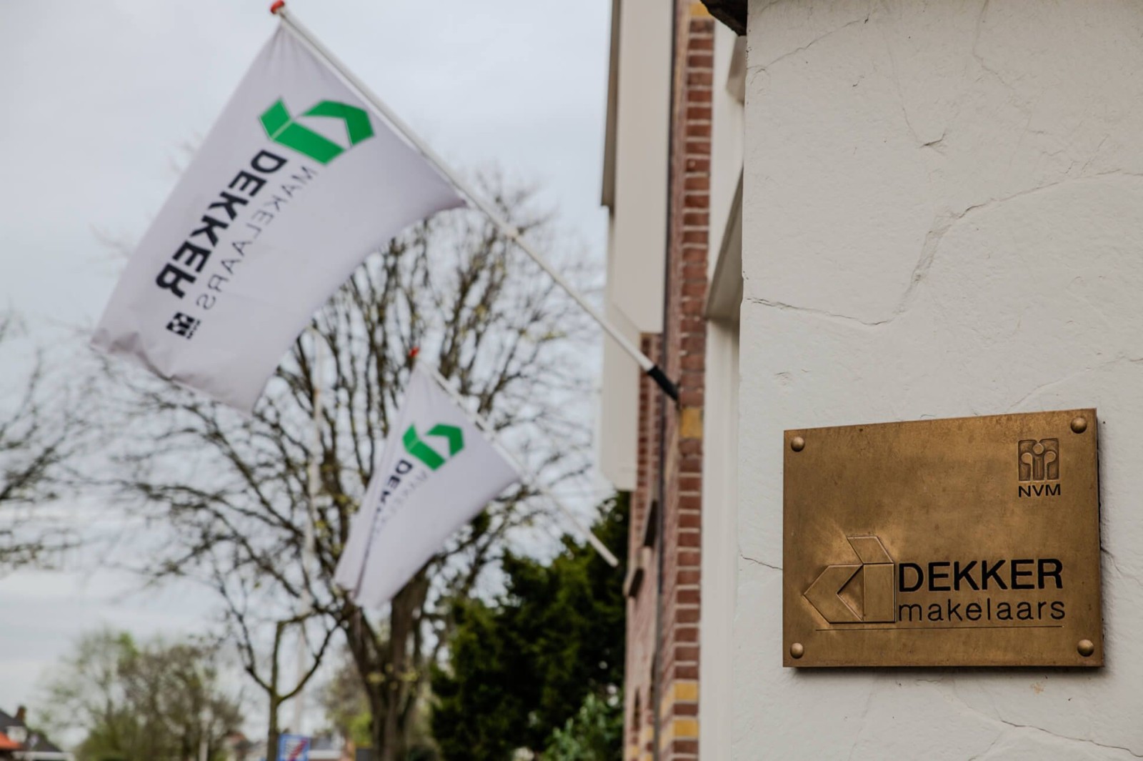 Dekker Makelaars