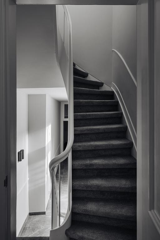 Appartement te huur: Kromme Waal 29E, Amsterdam