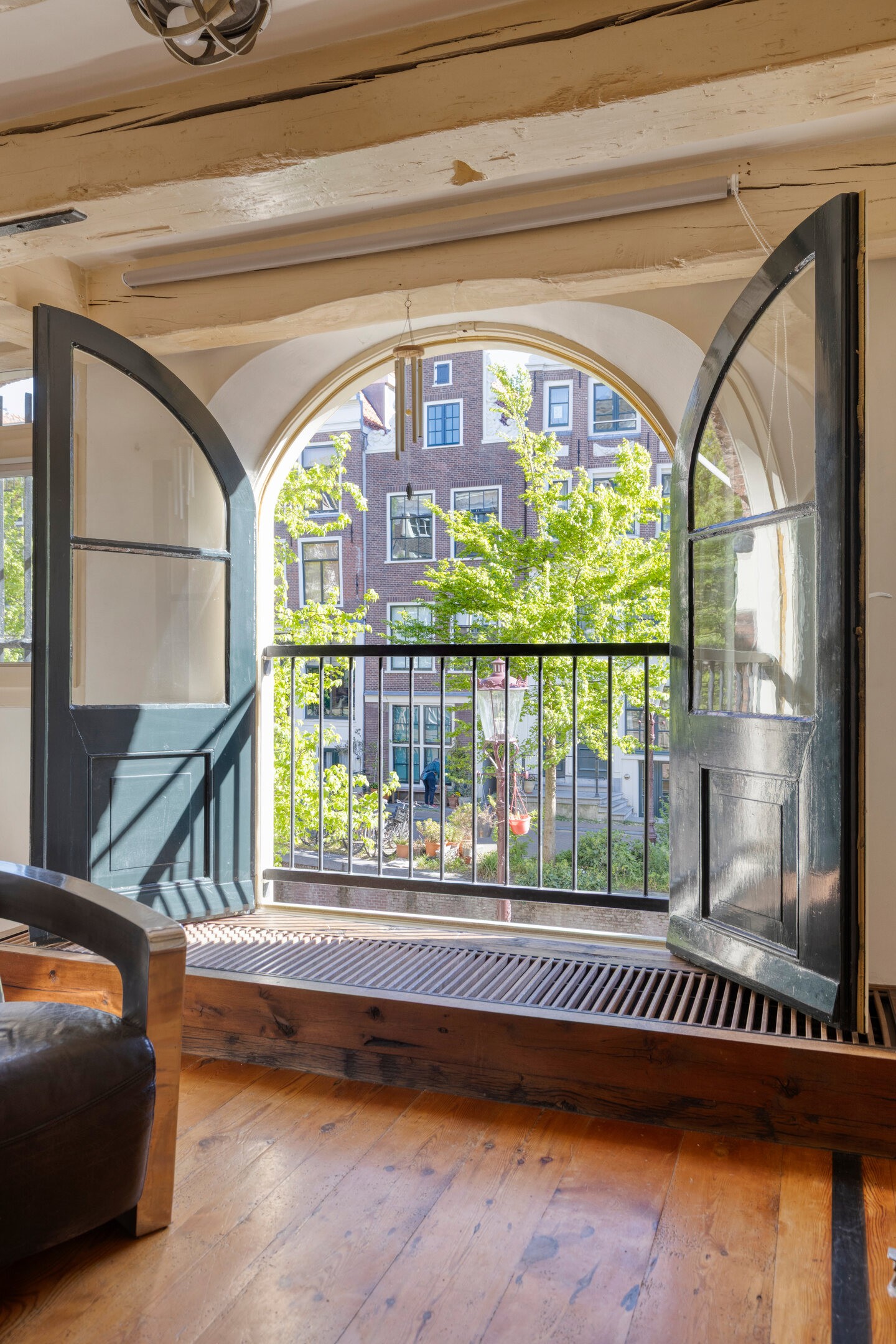 Appartement te koop: recht boomssloot 42B, Amsterdam