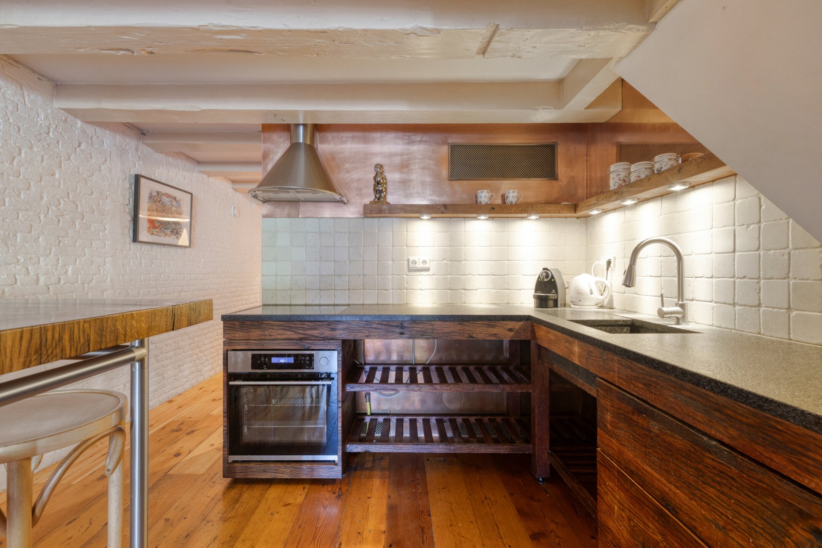 Appartement te koop: recht boomssloot 42B, Amsterdam