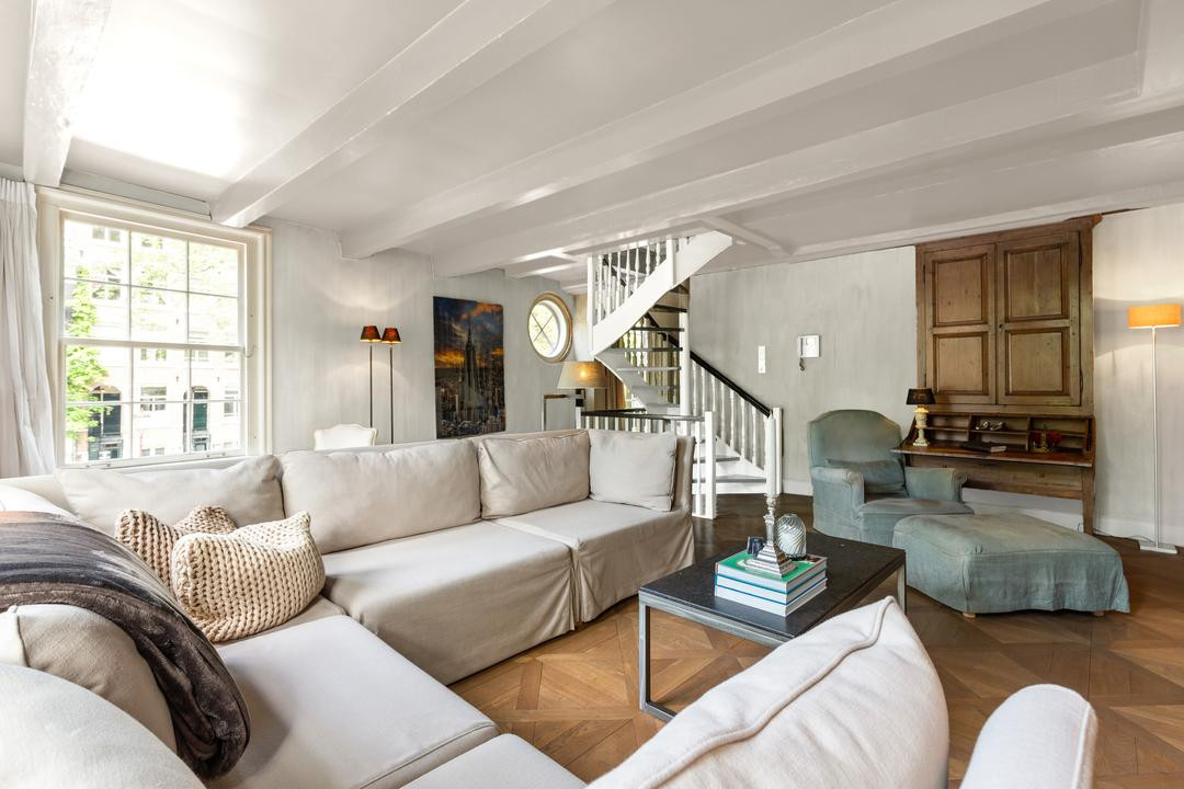 Tussenwoning te koop: Groenburgwal 1, Amsterdam