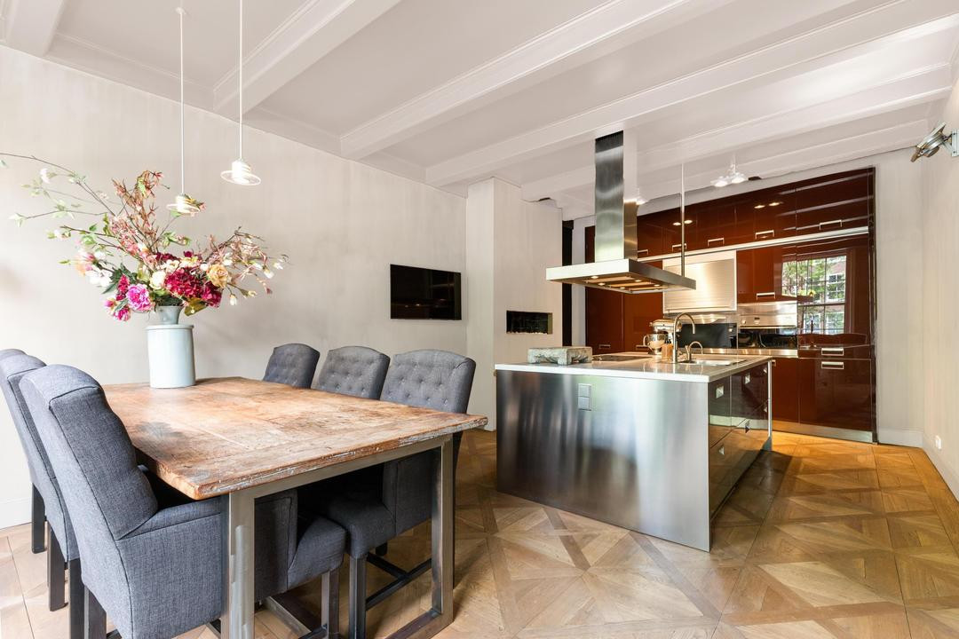 Tussenwoning te koop: Groenburgwal 1, Amsterdam