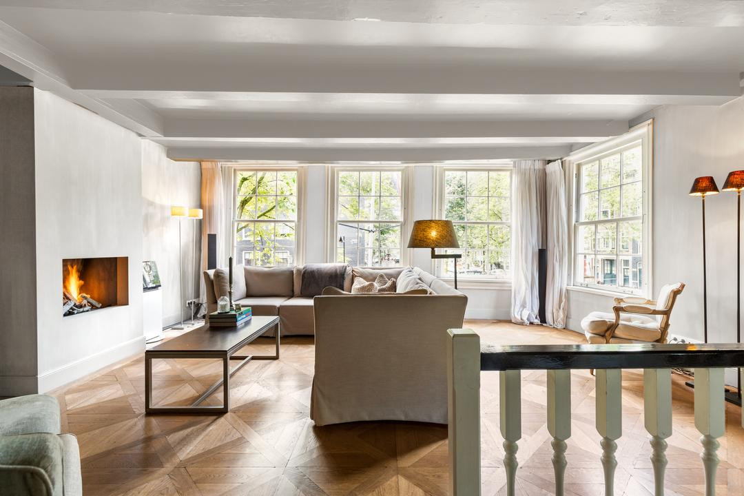 Tussenwoning te koop: Groenburgwal 1, Amsterdam