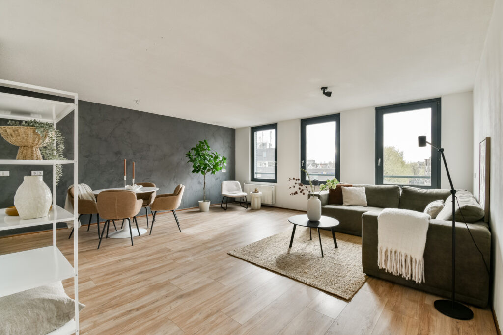 Appartement te koop: Valkenburgerstraat 22F, Amsterdam