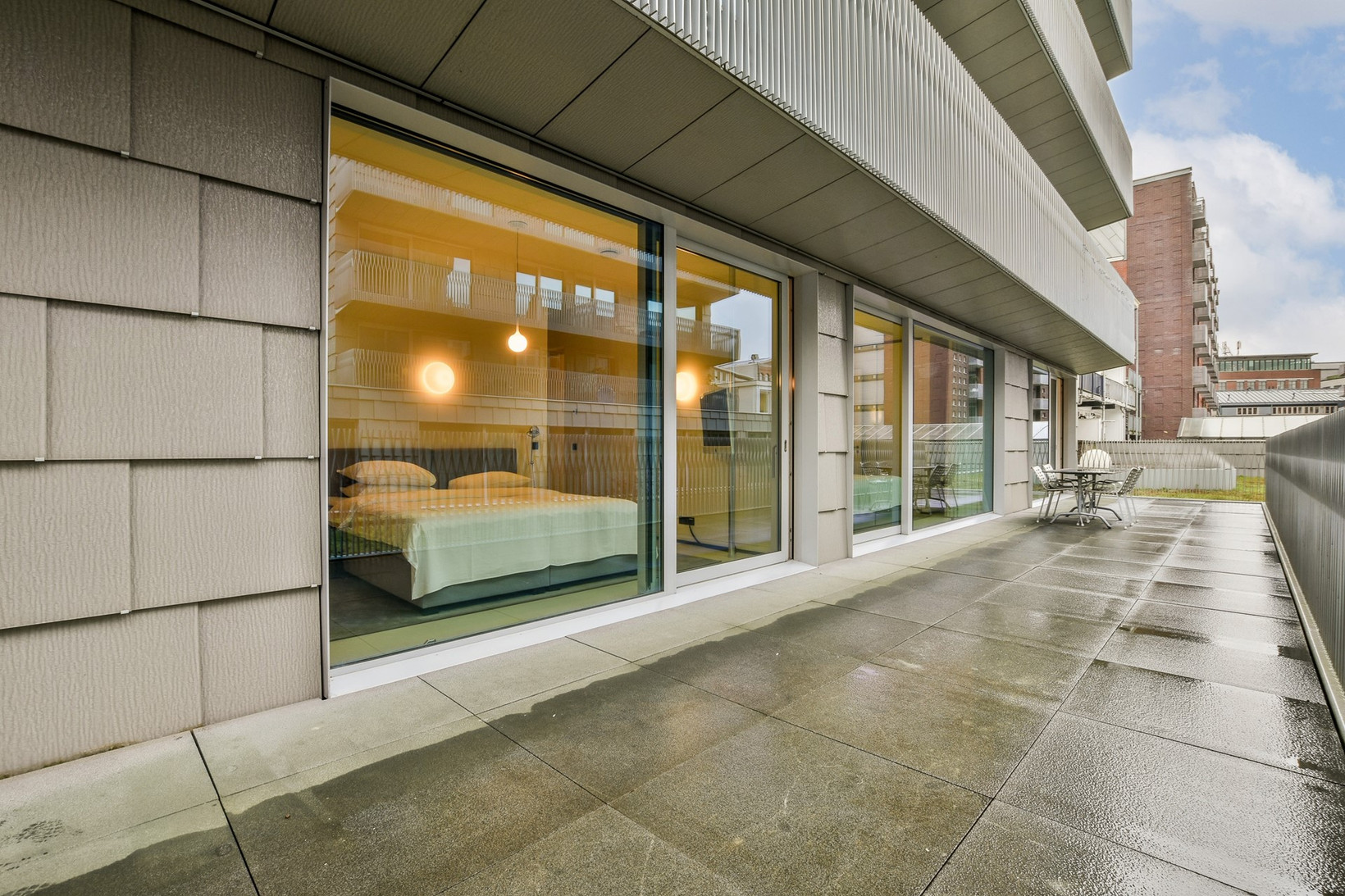 Appartement te huur: Valkenburgerstraat 132F, Amsterdam