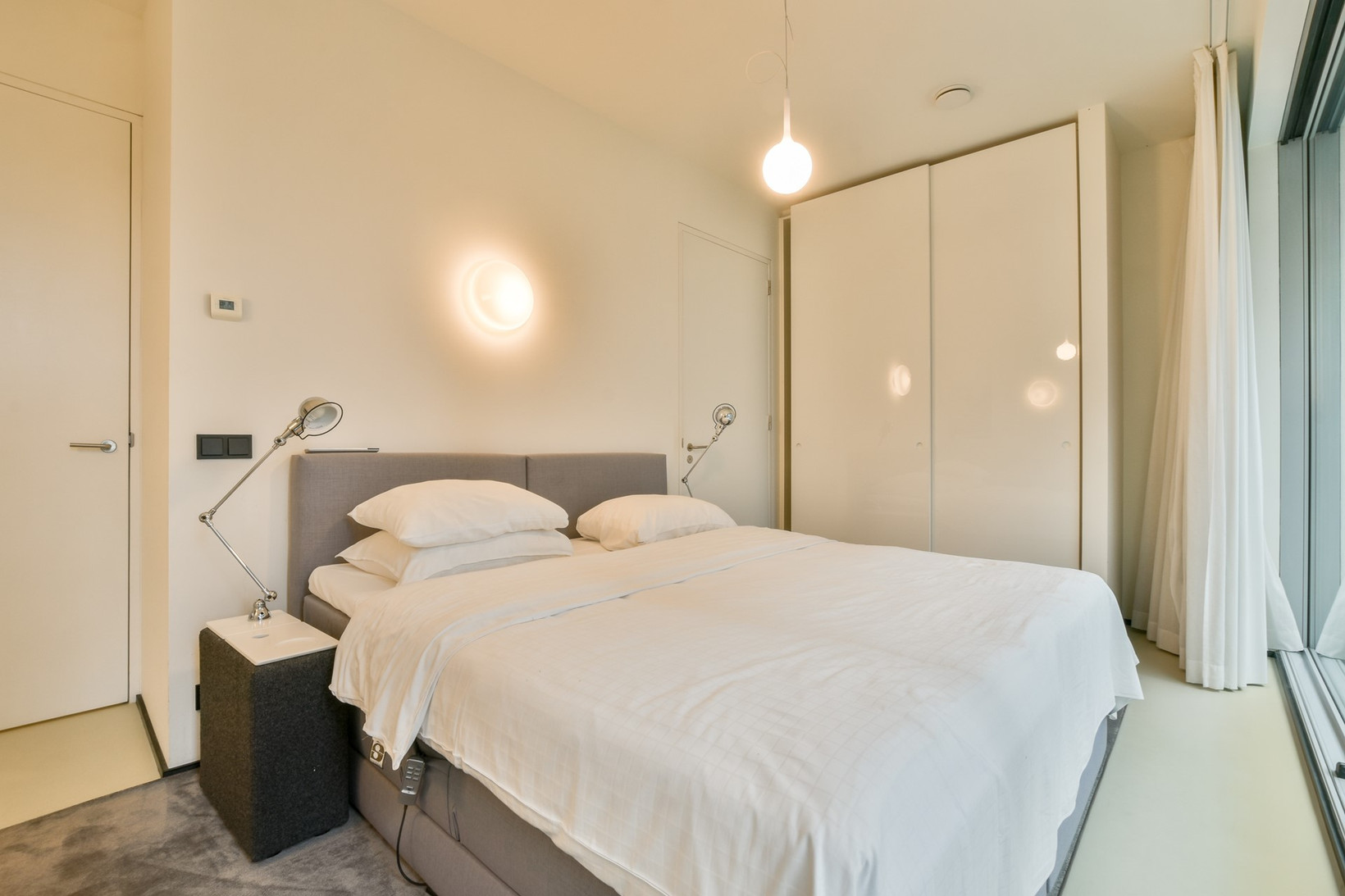 Appartement te huur: Valkenburgerstraat 132F, Amsterdam