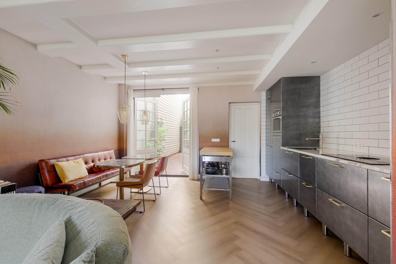 Studio te koop: Jonas Daniël Meijerplein 17H, Amsterdam