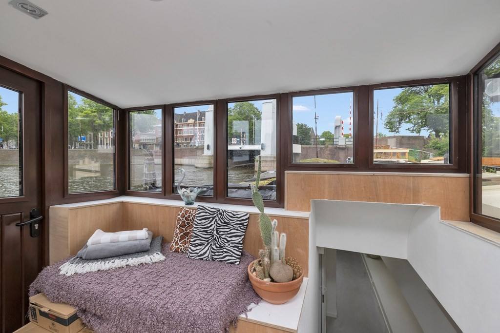 Tussenwoning te koop: Prins Hendrikkade 550, Amsterdam