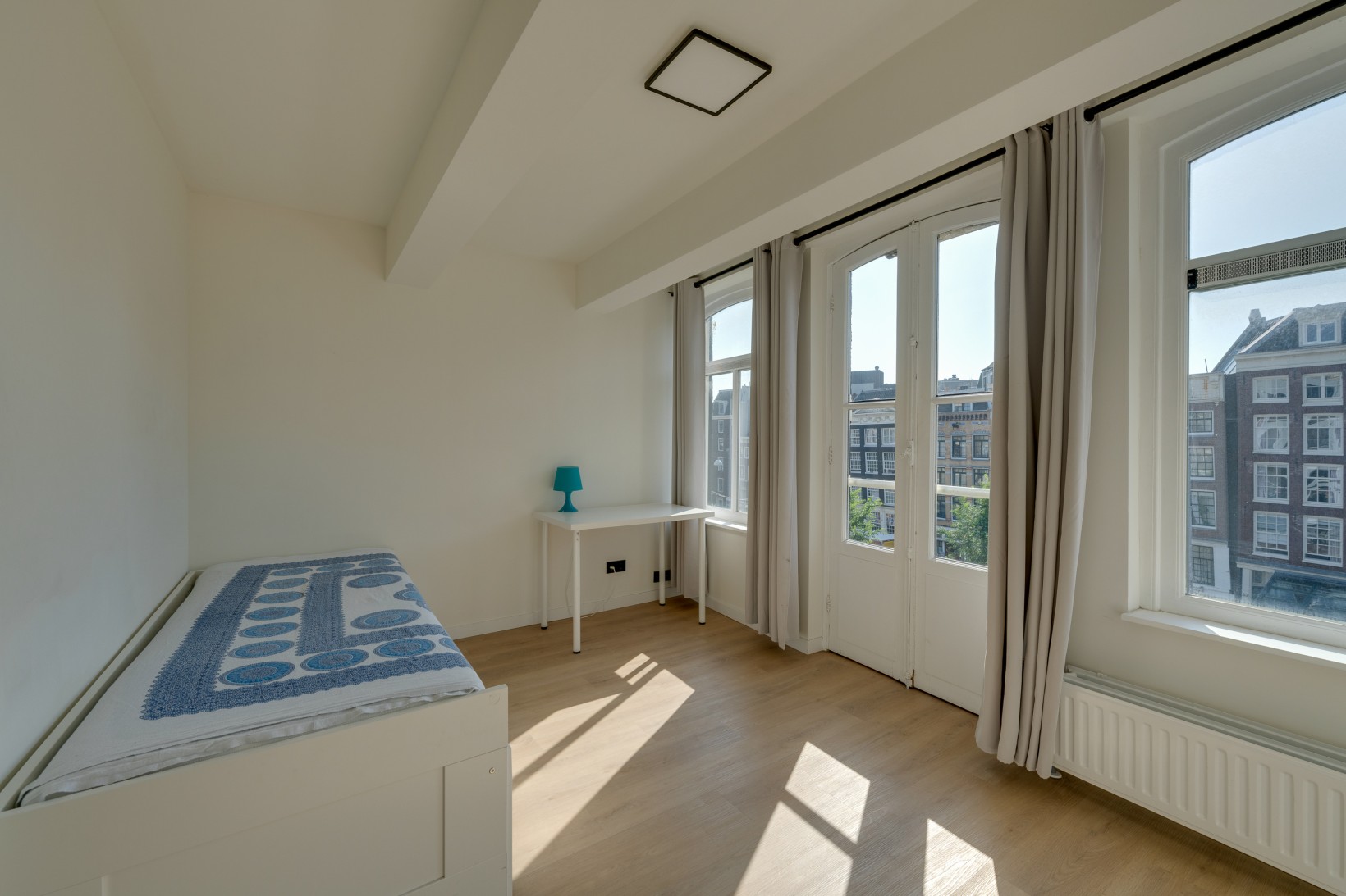 Appartement te koop: Nieuwezijds Voorburgwal 82-3, Amsterdam