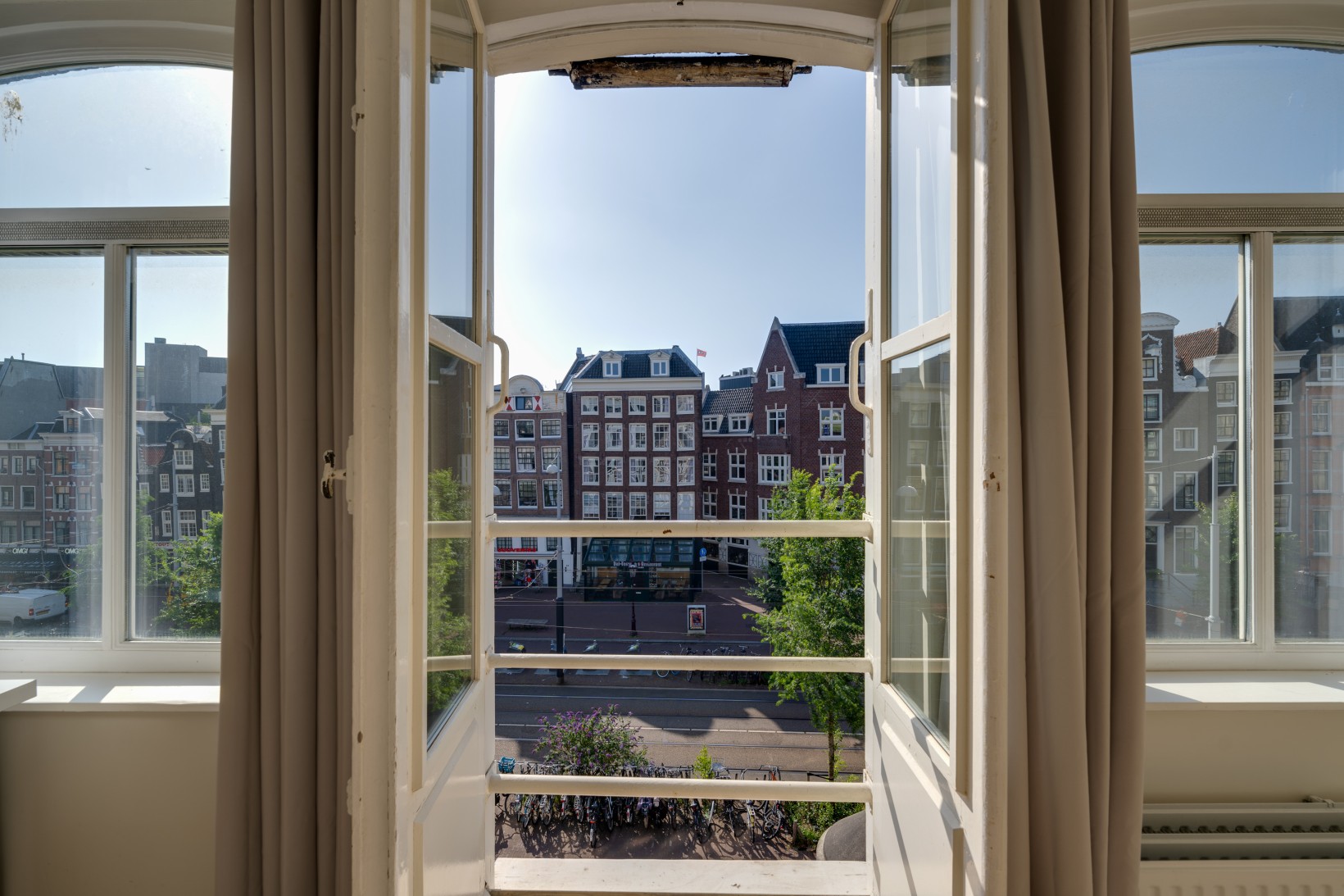 Appartement te koop: Nieuwezijds Voorburgwal 82-3, Amsterdam