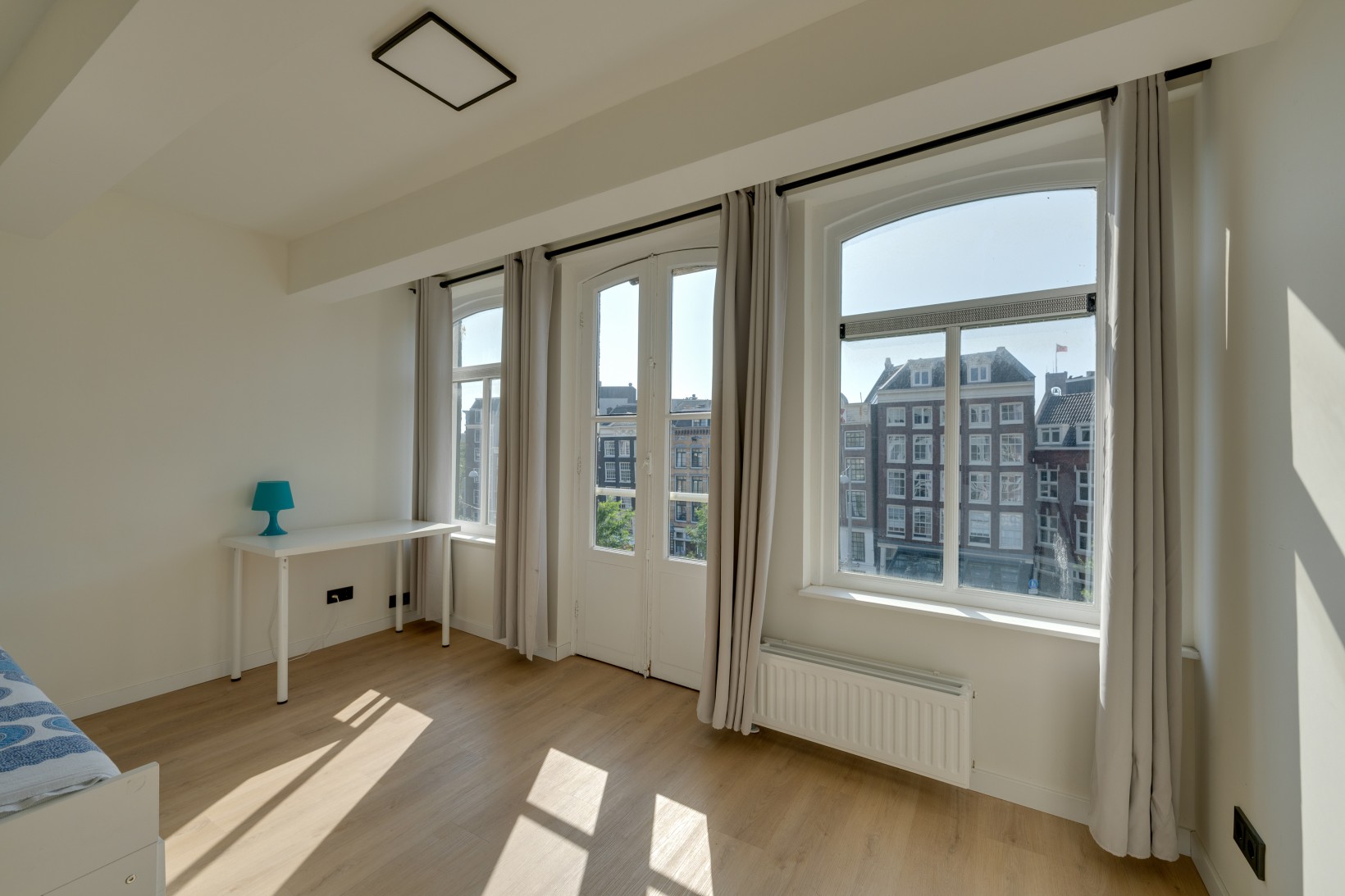 Appartement te koop: Nieuwezijds Voorburgwal 82-3, Amsterdam