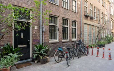 Oude Nieuws. 13-H