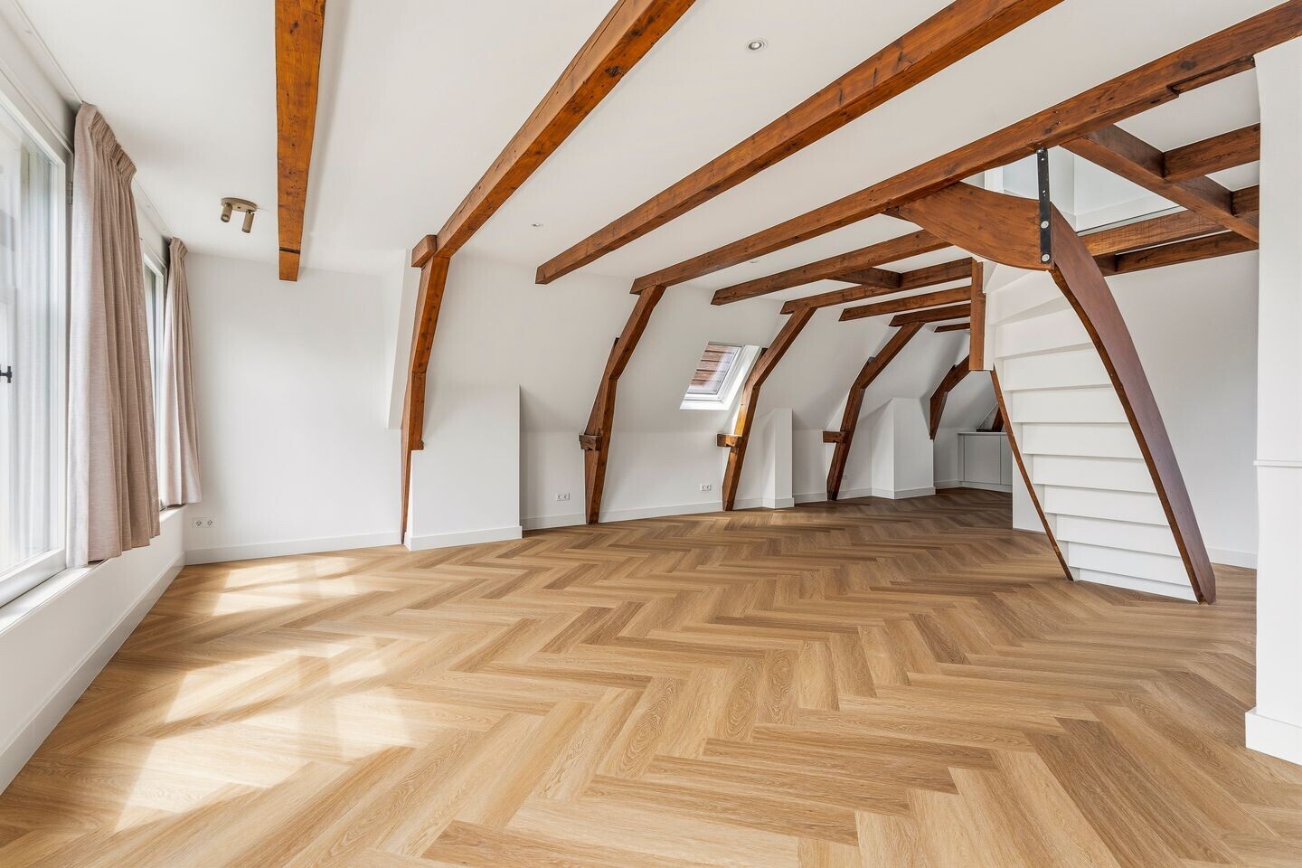 Appartement te huur: Haarlemmerstraat 104-3, Amsterdam