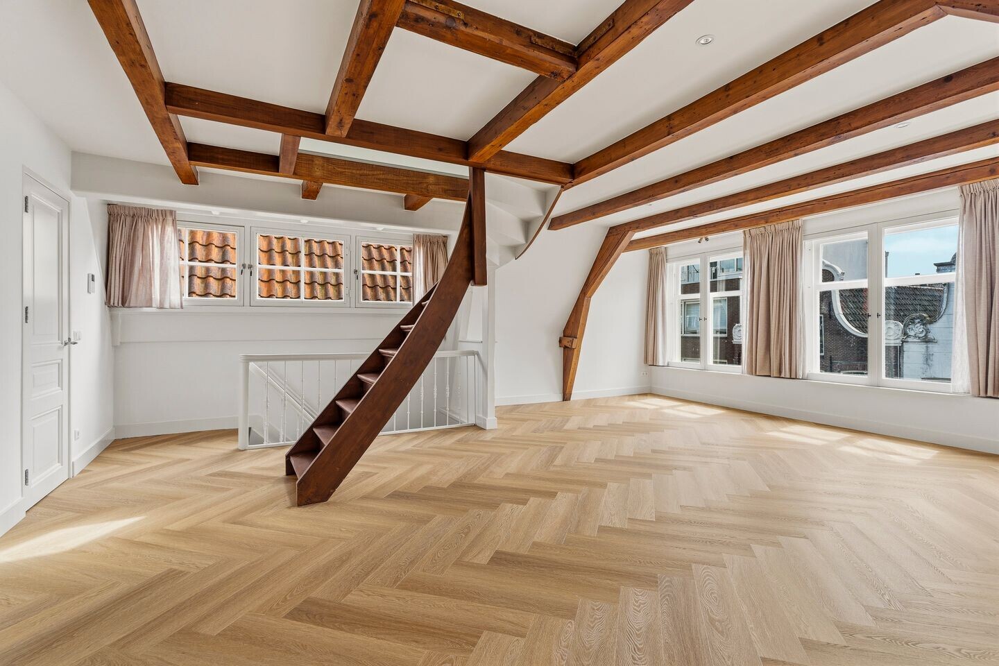 Appartement te huur: Haarlemmerstraat 104-3, Amsterdam