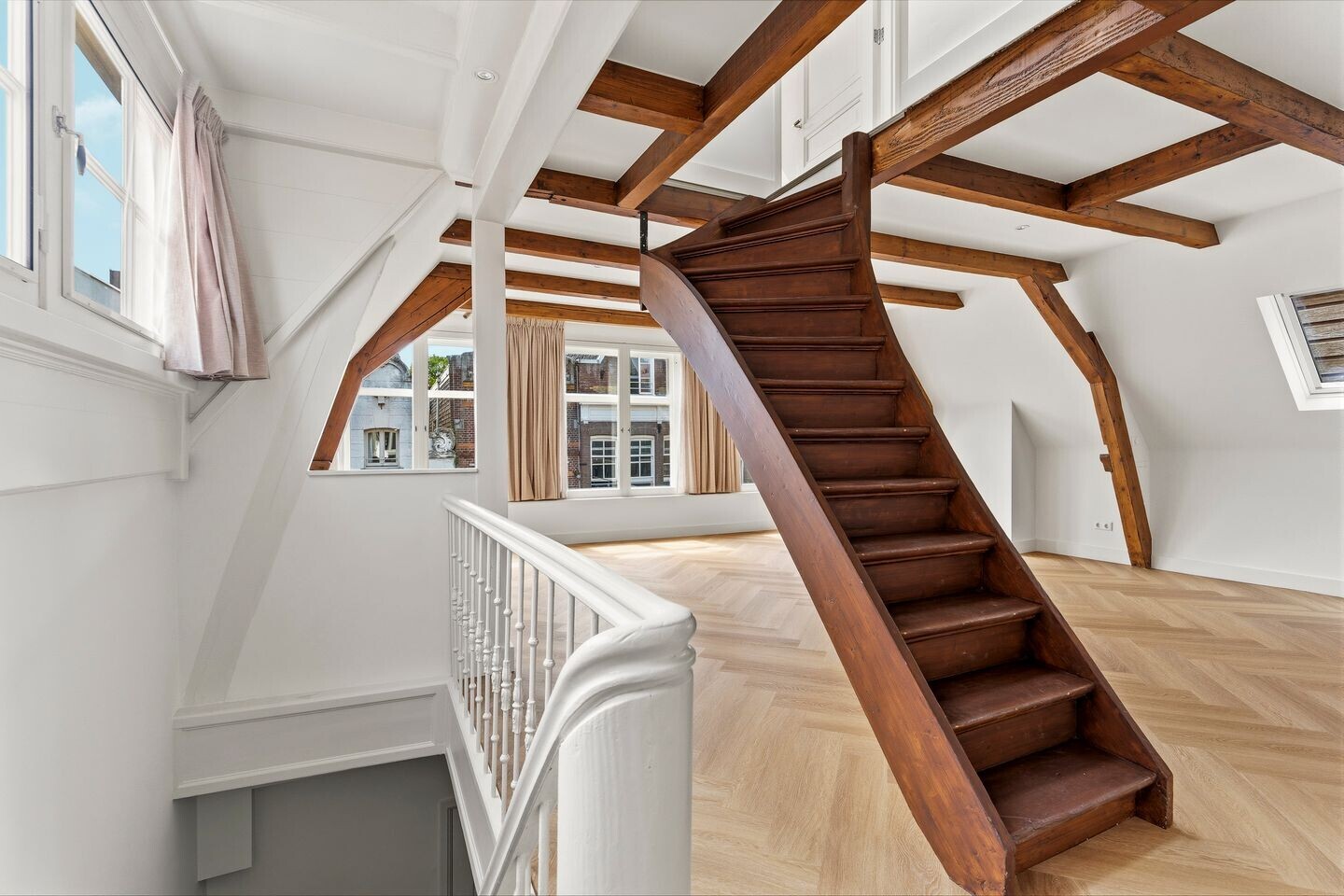 Appartement te huur: Haarlemmerstraat 104-3, Amsterdam
