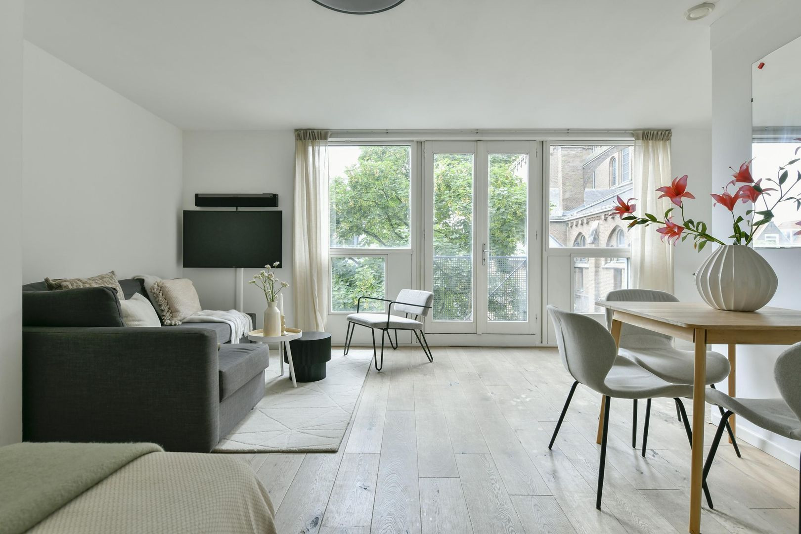 Studio te koop: Haarlemmer Houttuinen 45H, Amsterdam