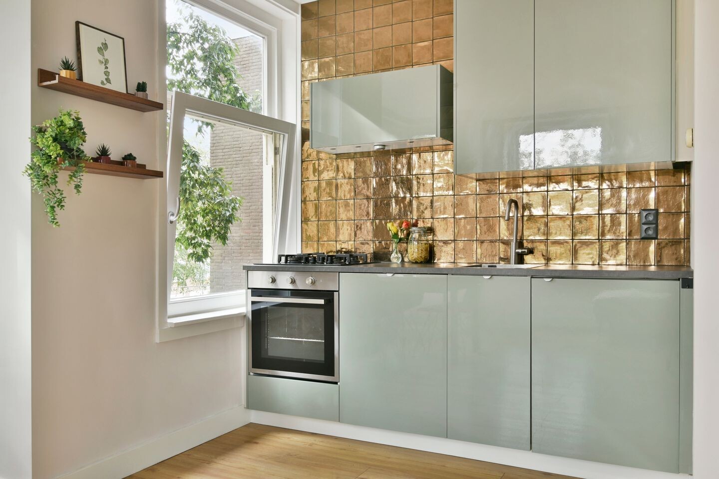 Studio te koop: Zaandijkstraat 10-2, Amsterdam