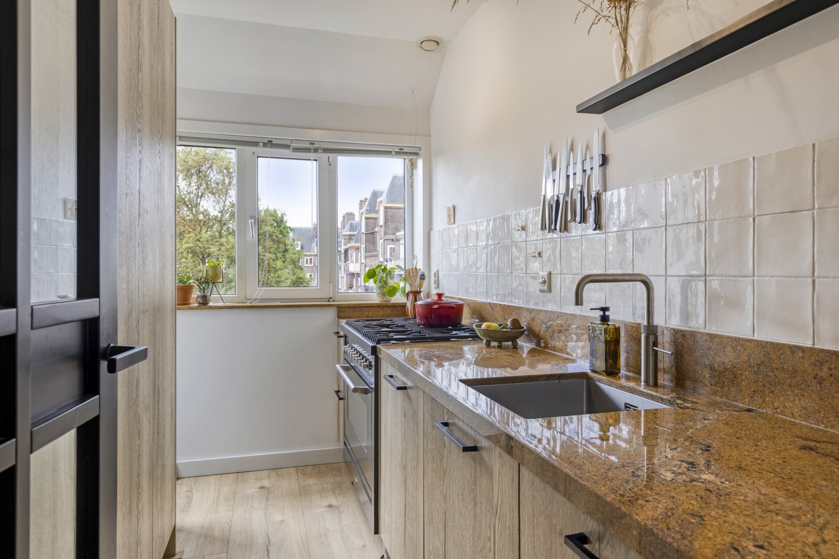 Appartement te koop: Oostzaanstraat 313, Amsterdam