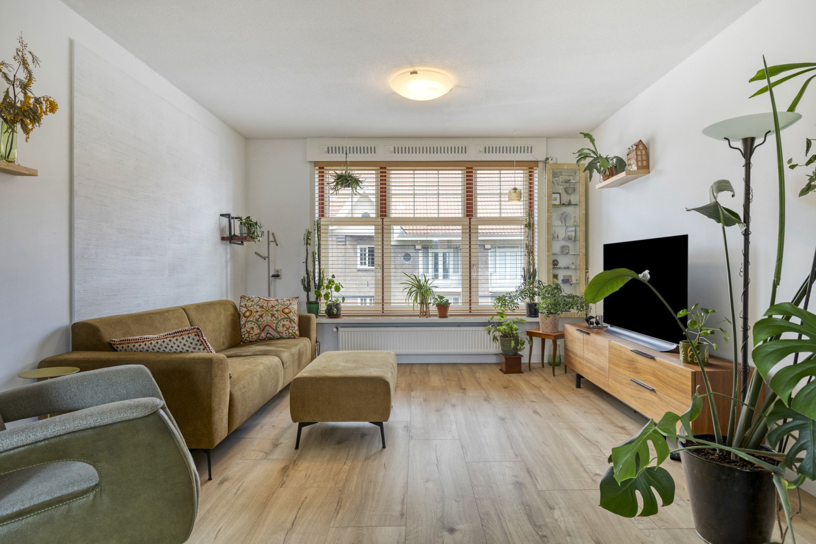 Appartement te koop: Oostzaanstraat 313, Amsterdam
