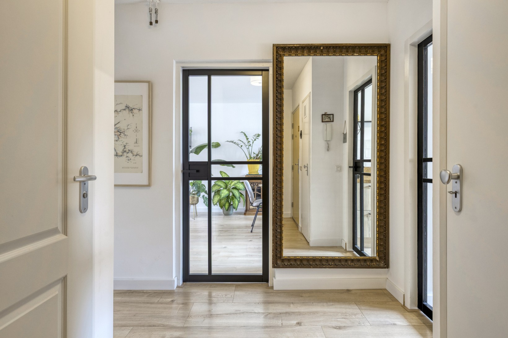 Appartement te koop: Oostzaanstraat 313, Amsterdam