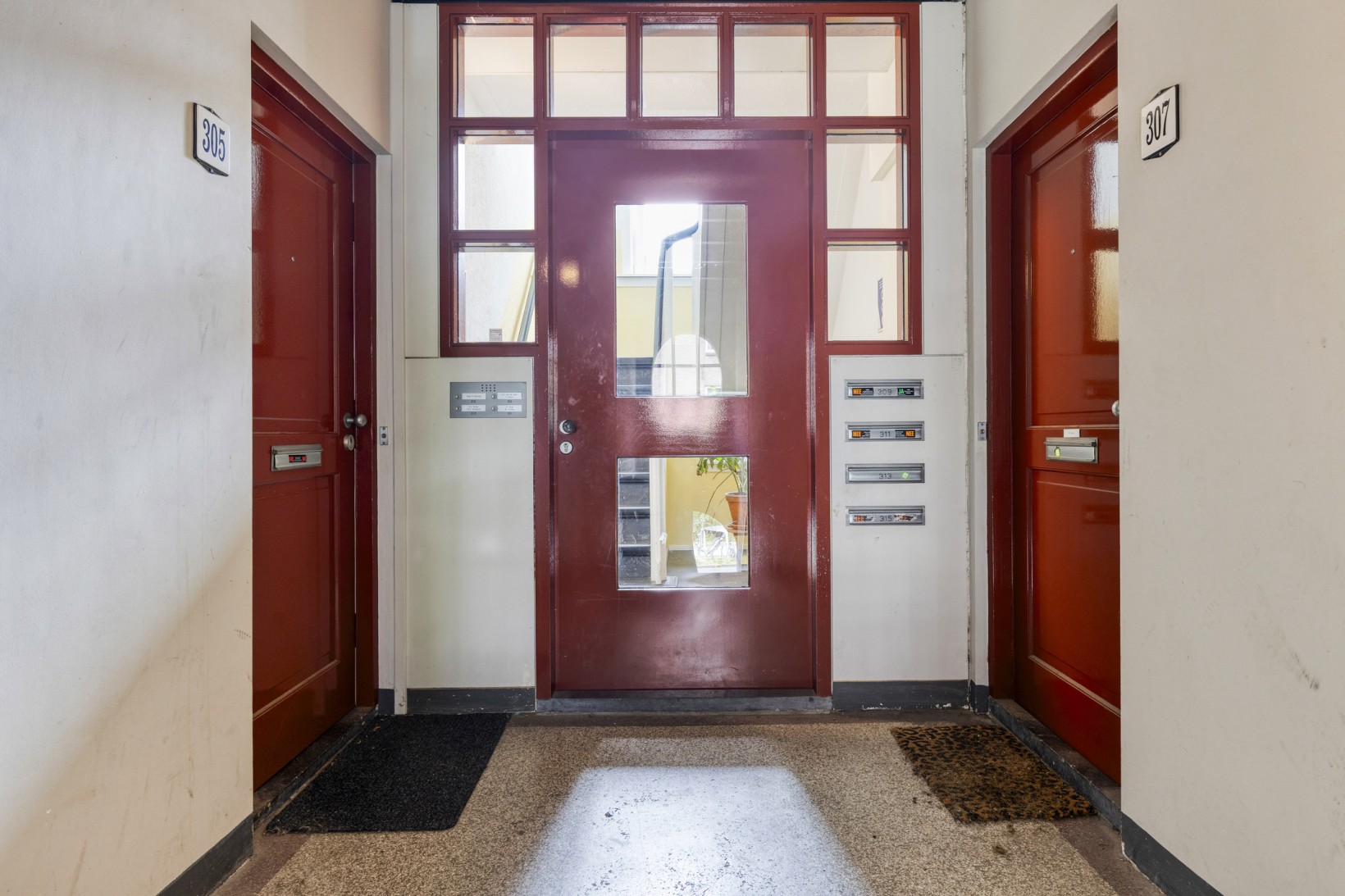 Appartement te koop: Oostzaanstraat 313, Amsterdam