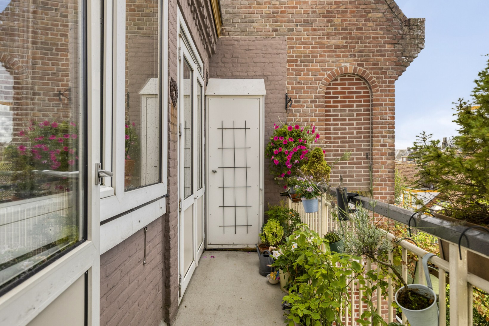 Appartement te koop: Oostzaanstraat 313, Amsterdam