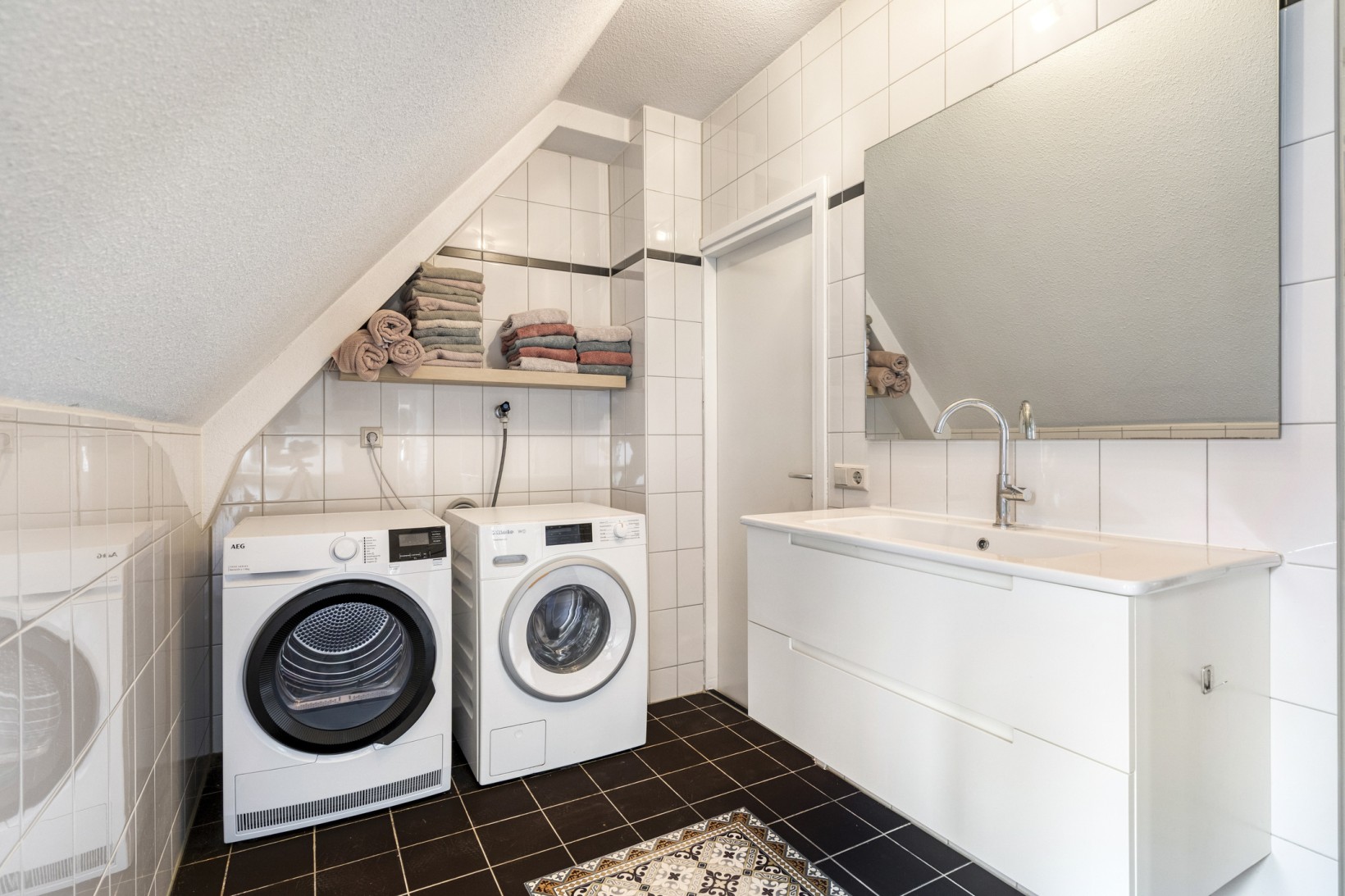 Appartement te koop: Oostzaanstraat 313, Amsterdam