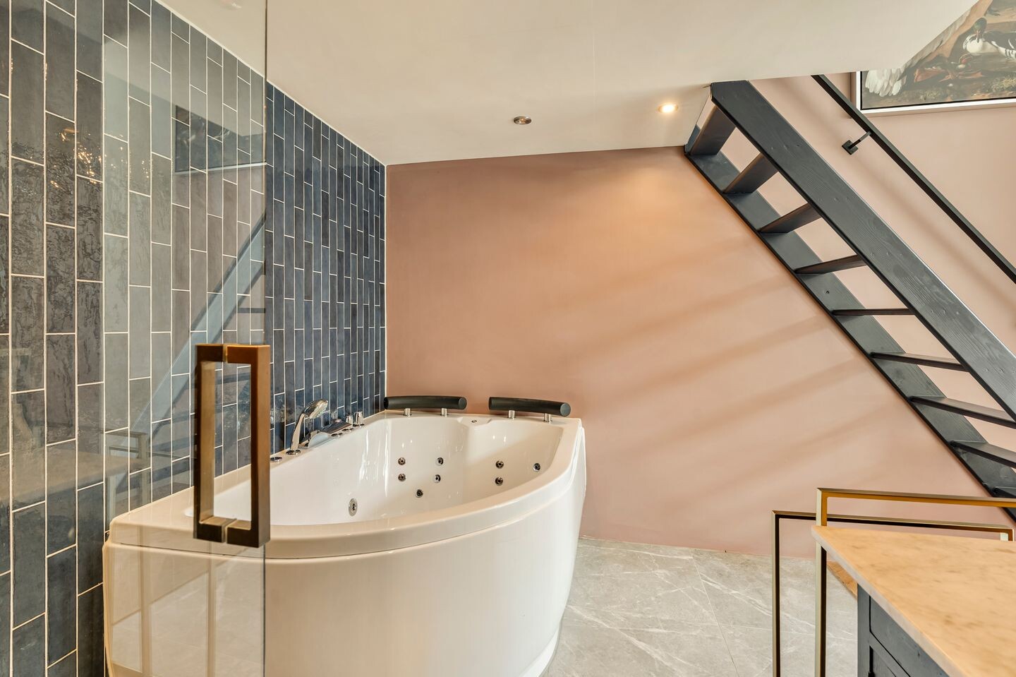Appartement te koop: Houthavenkade 148, Amsterdam