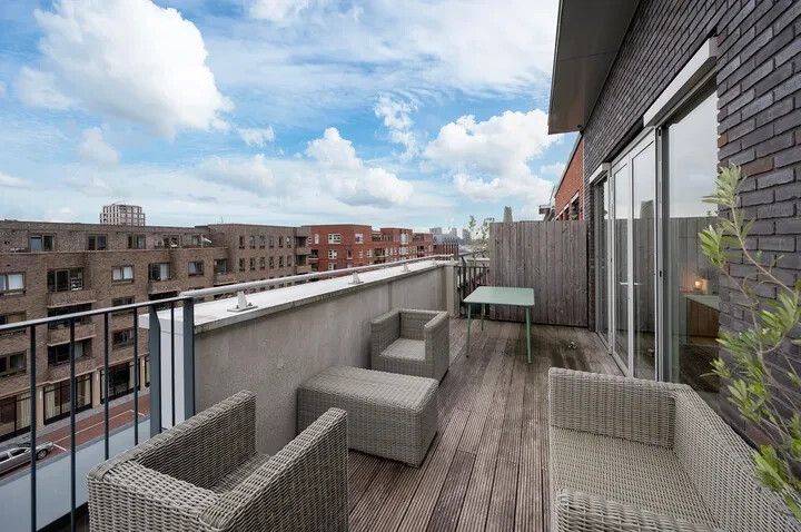 Appartement te koop: Narva-eiland 143, Amsterdam