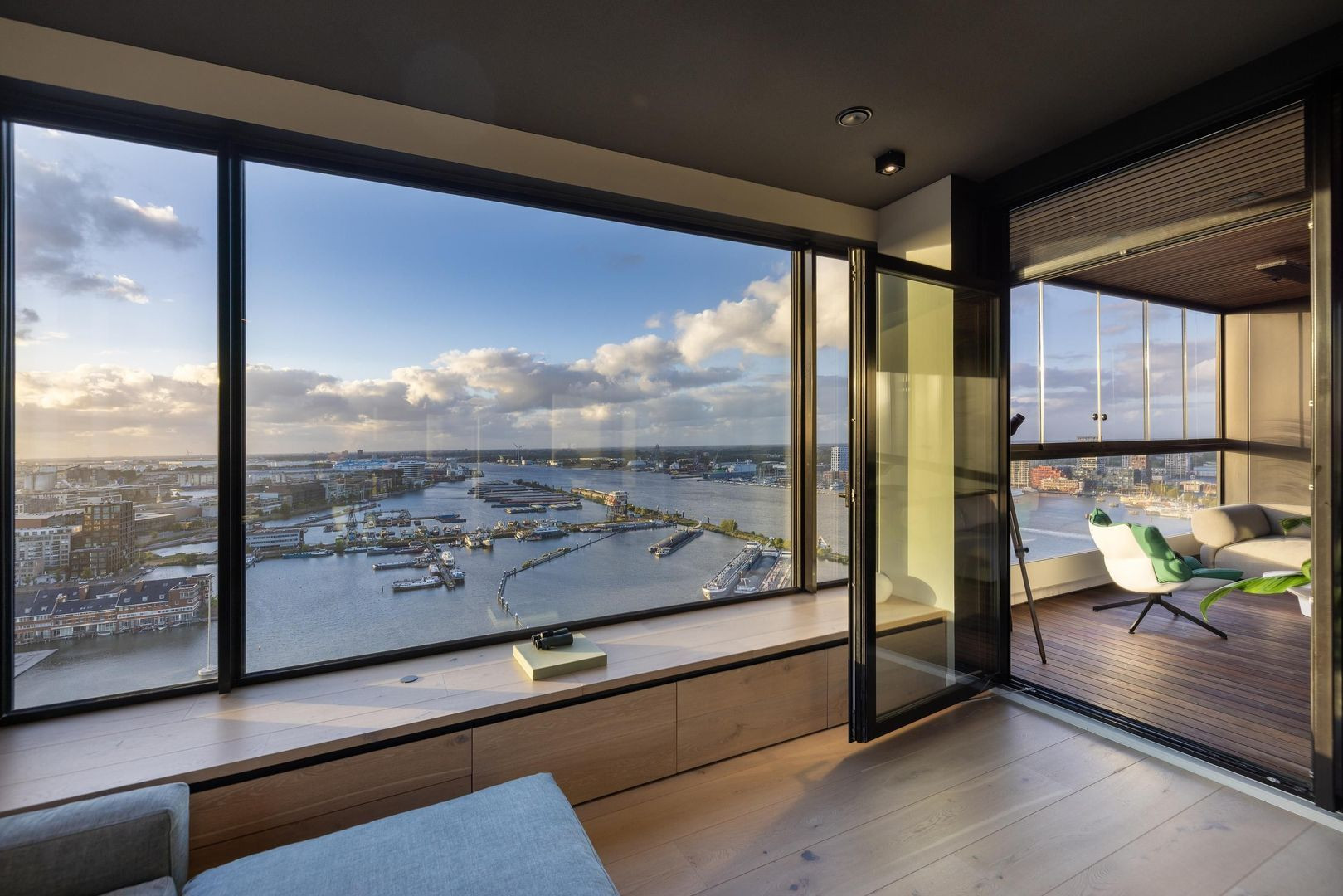 Appartement te koop: Pontsteiger 133, Amsterdam