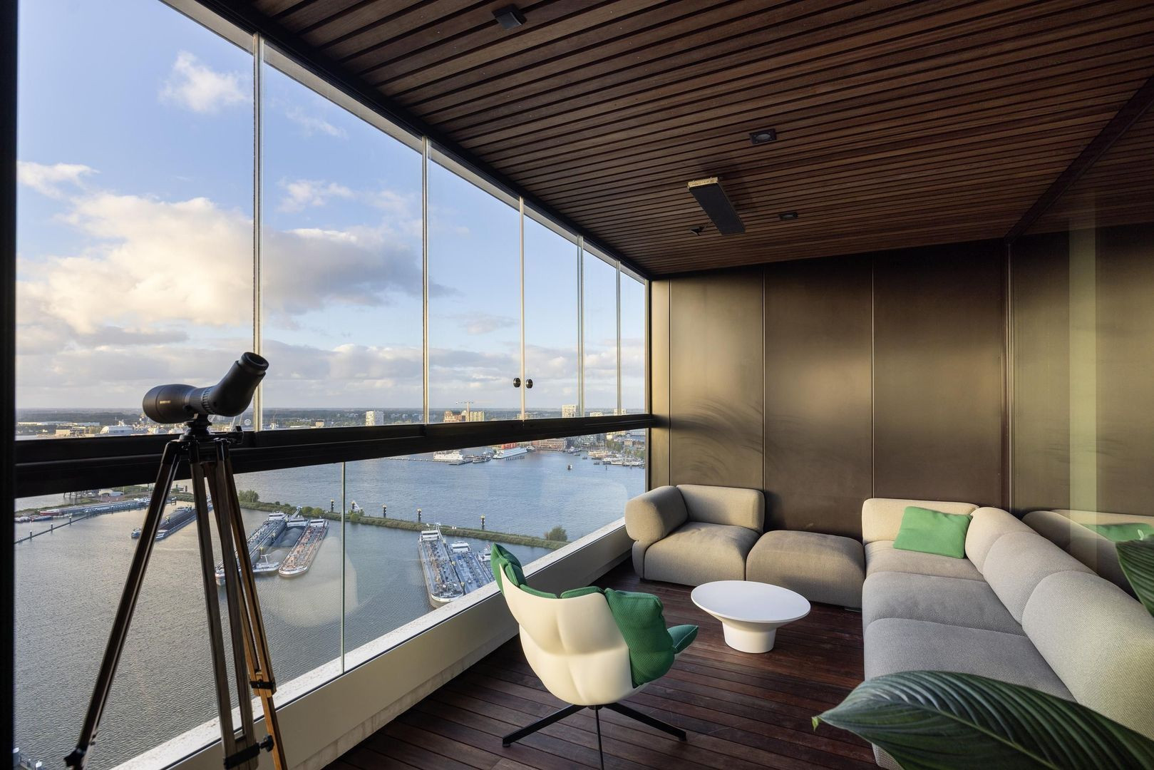 Appartement te koop: Pontsteiger 133, Amsterdam