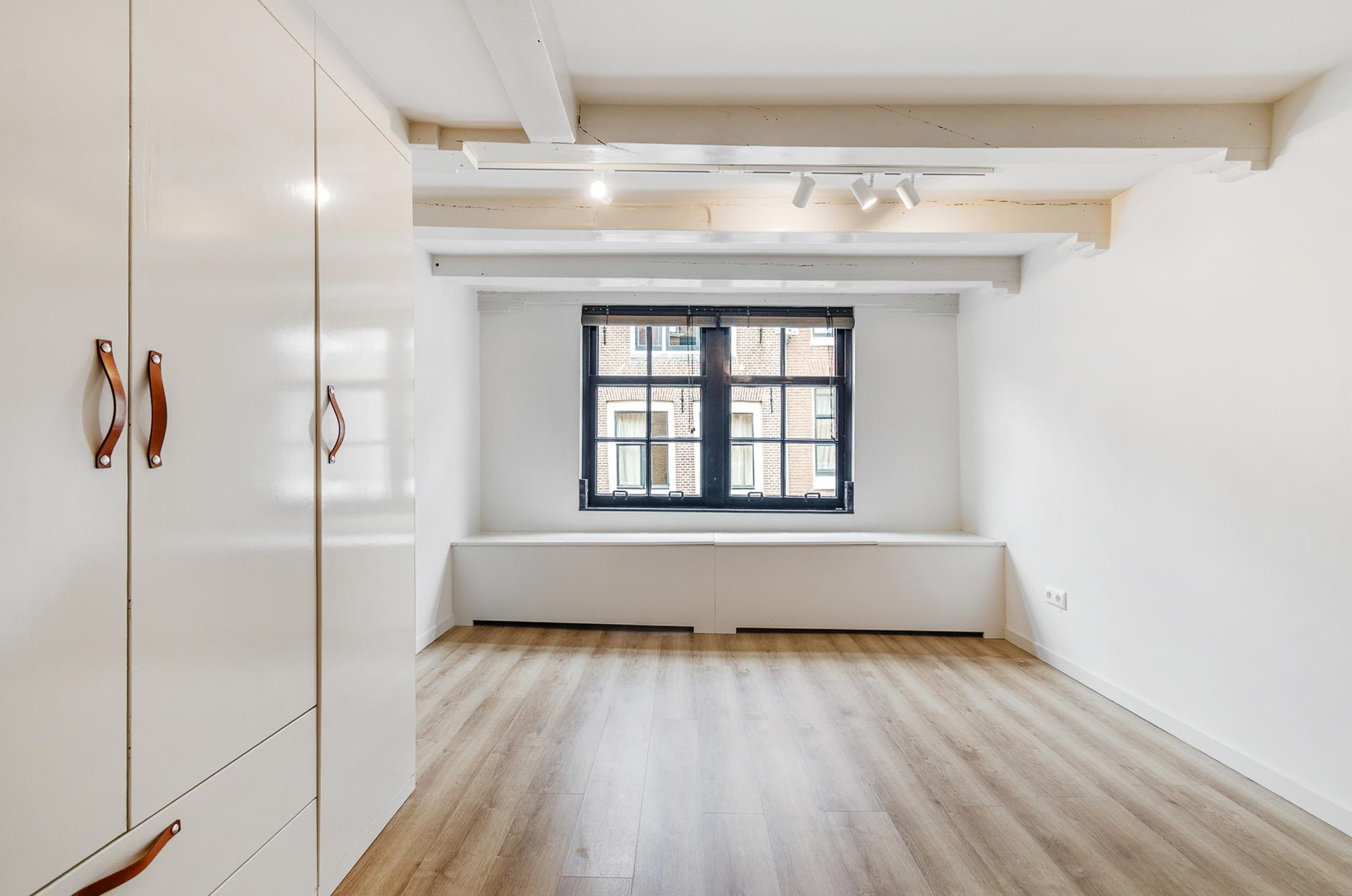 Studio te koop: Eerste Leliedwarsstraat 15-1, Amsterdam
