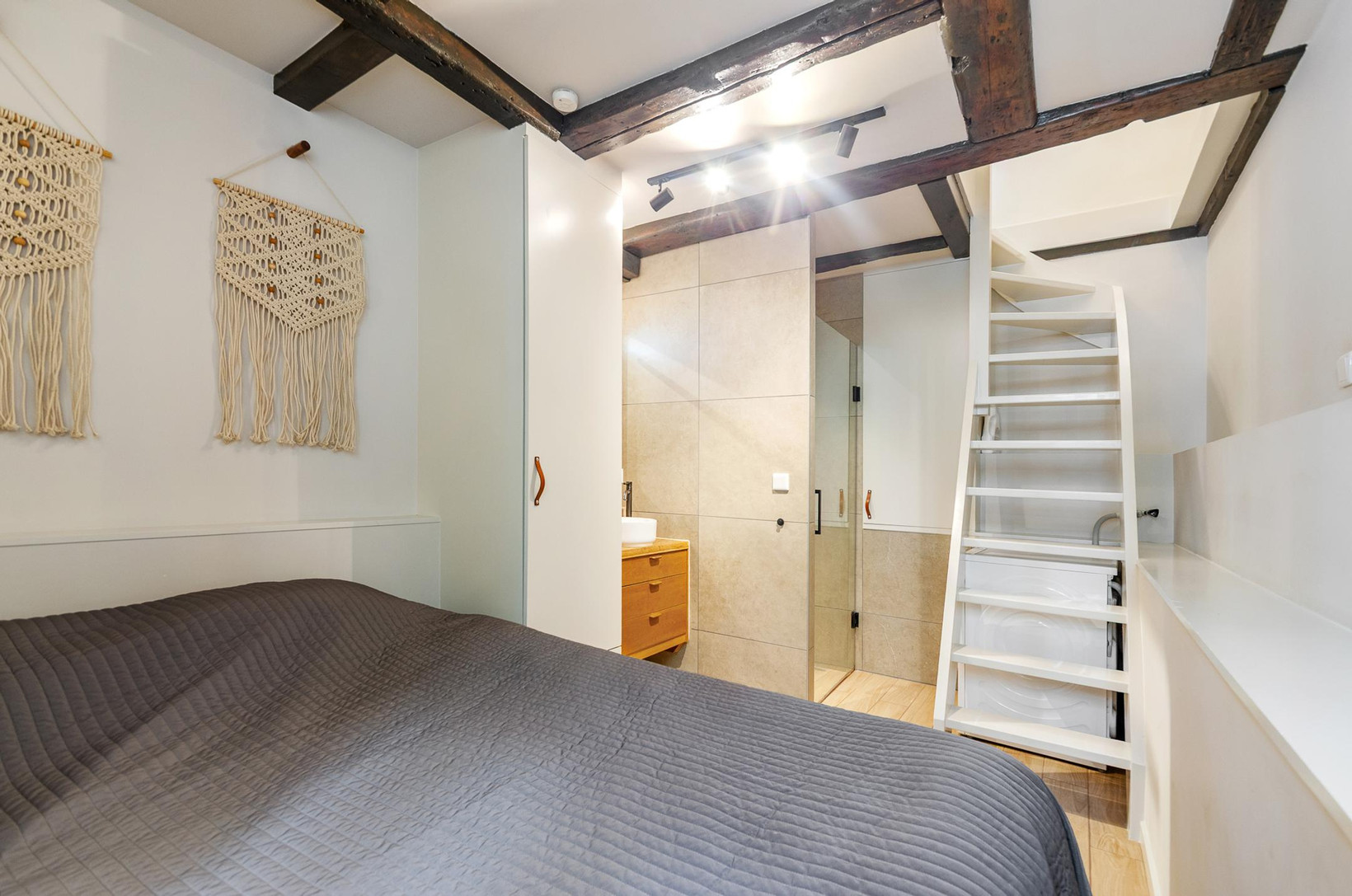Studio te koop: Eerste Leliedwarsstraat 15O, Amsterdam