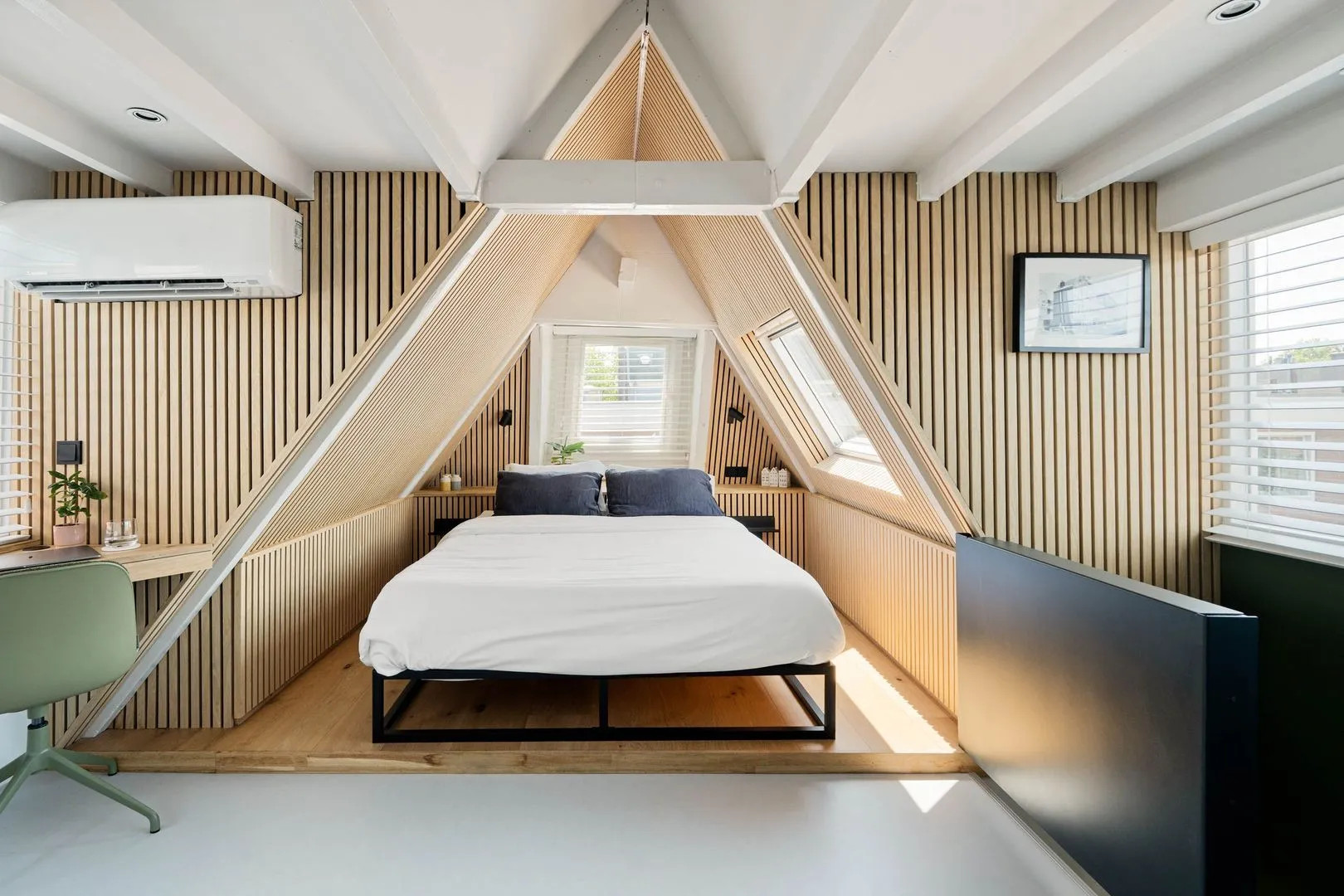 Studio te koop: Fokke Simonszstraat 37-3, Amsterdam