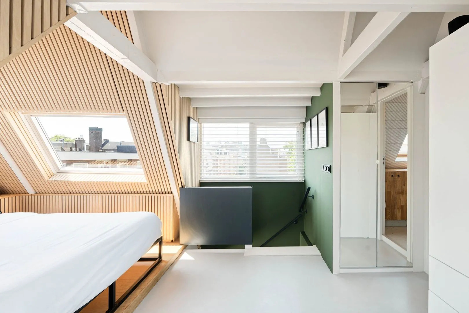 Studio te koop: Fokke Simonszstraat 37-3, Amsterdam