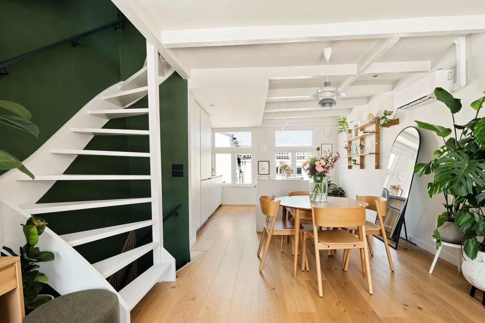 Studio te koop: Fokke Simonszstraat 37-3, Amsterdam