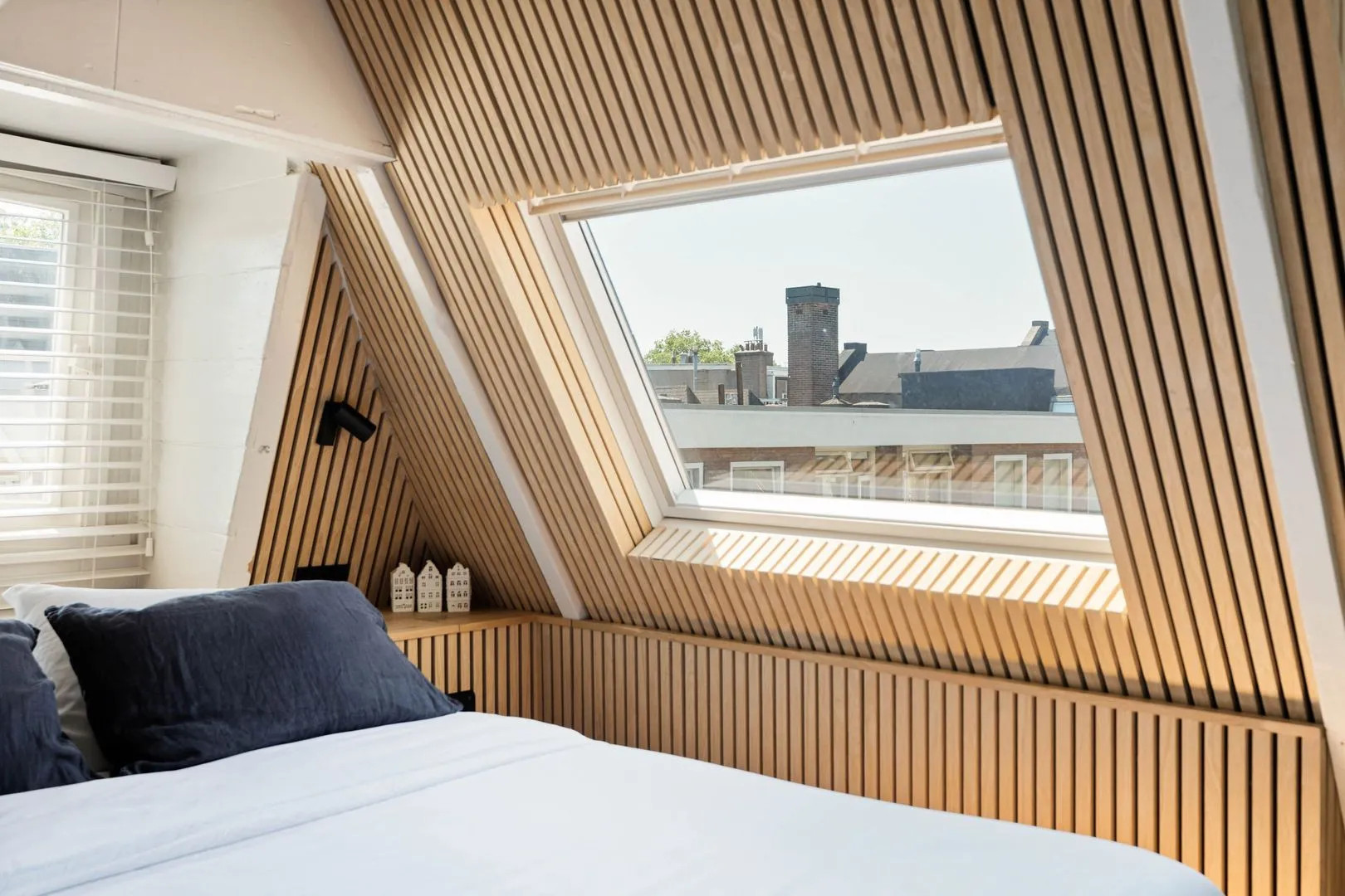 Studio te koop: Fokke Simonszstraat 37-3, Amsterdam