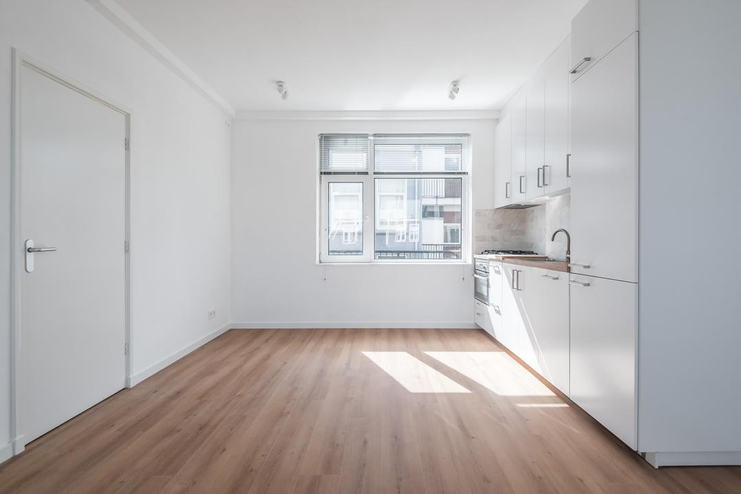 Studio te koop: Fokke Simonszstraat 54, Amsterdam