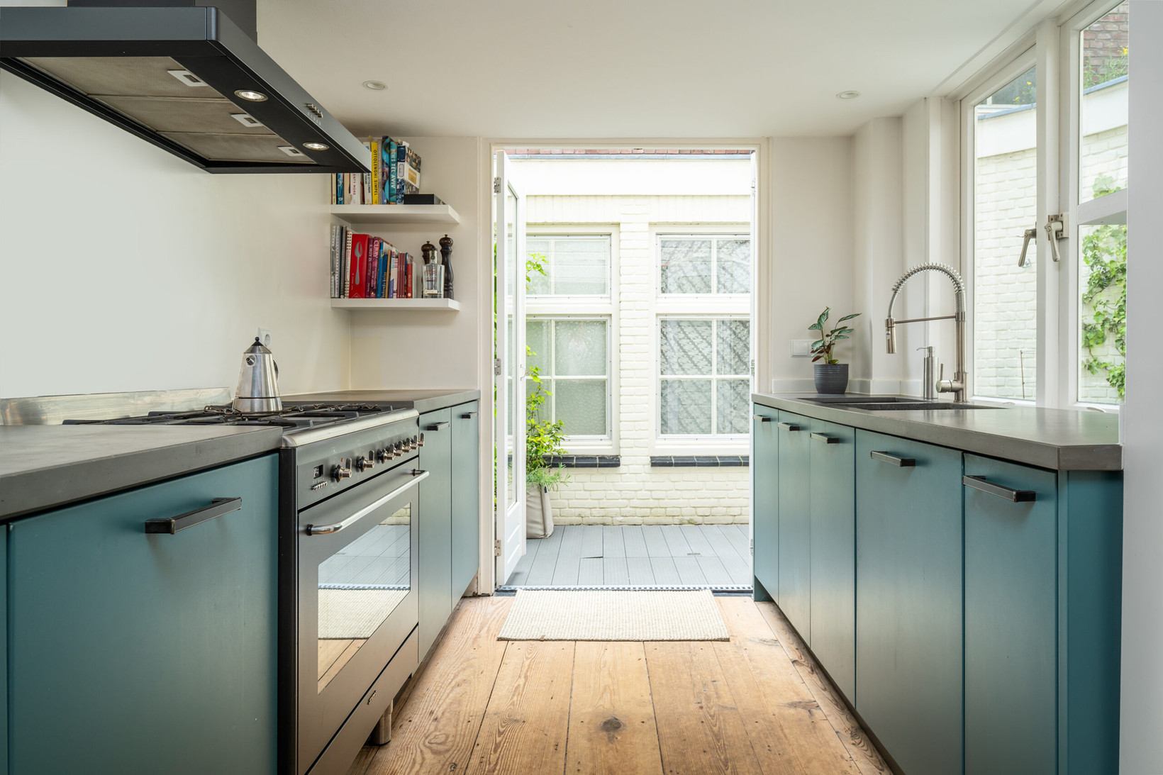 Tussenwoning te koop: Nieuwe Looiersstraat 74, Amsterdam