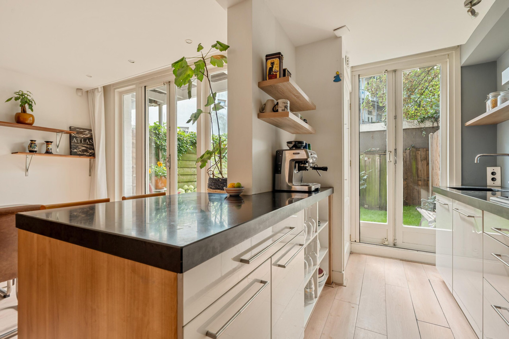 Appartement te koop: Kazernestraat 18H, Amsterdam