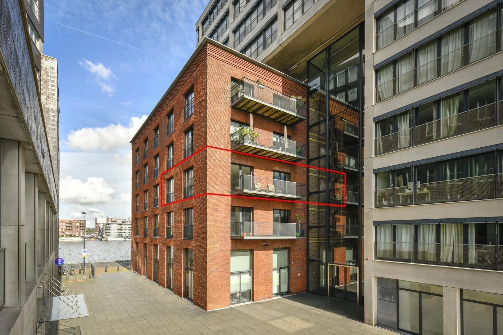 Appartement te koop: Purperhoedenveem 32, Amsterdam
