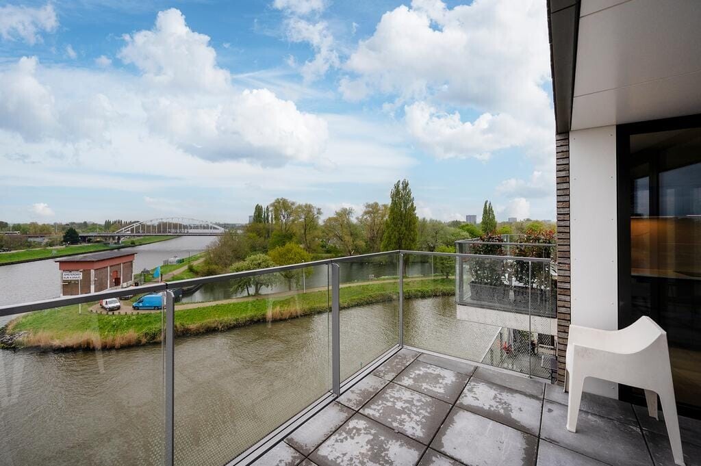 Appartement te huur: Sprinklerstraat 81, Amsterdam