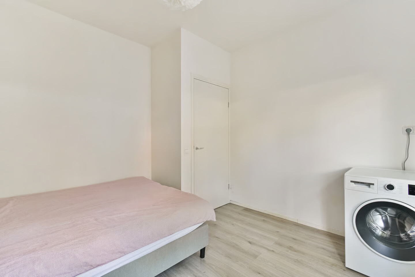 Studio te koop: Meeuwenlaan 169B, Amsterdam