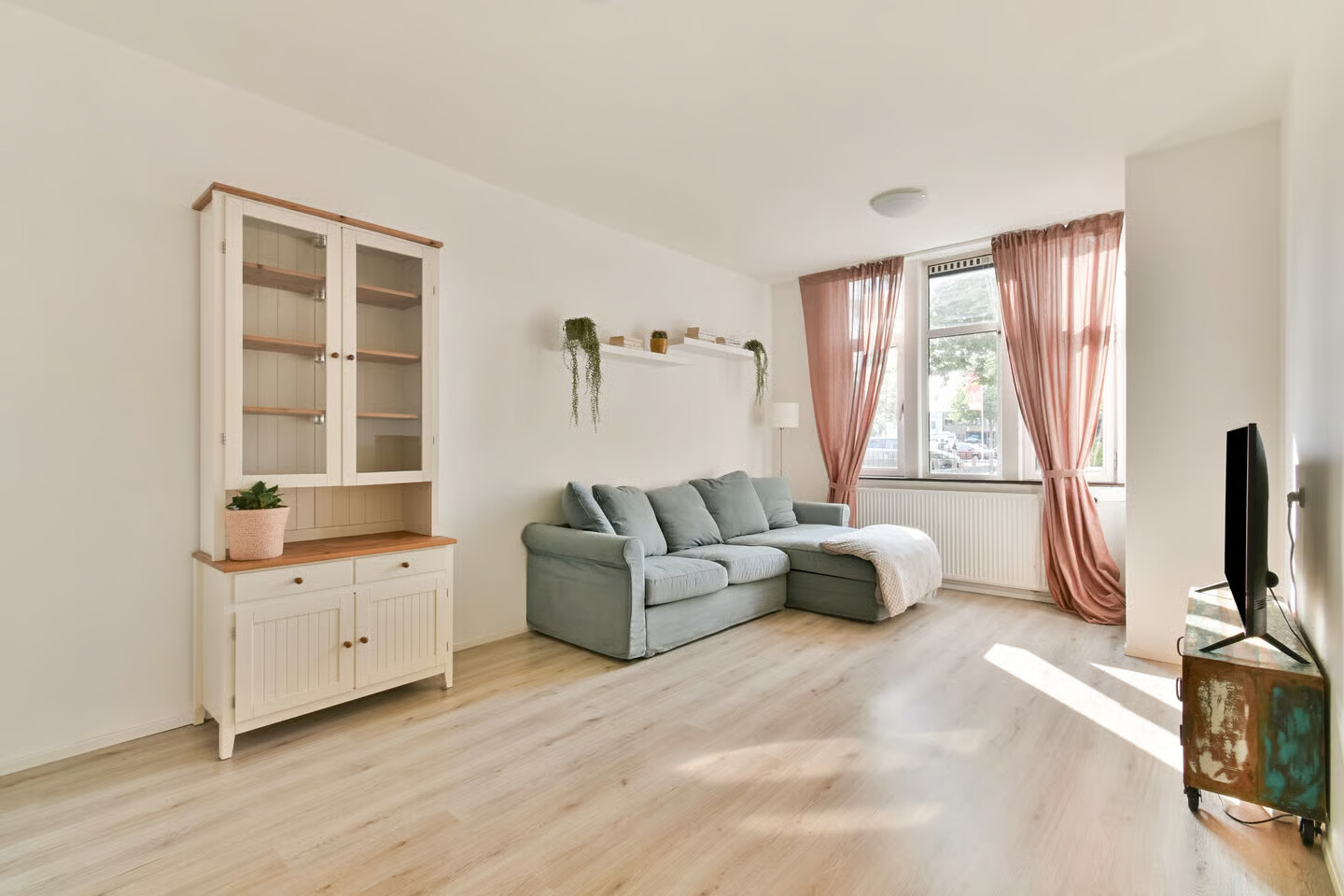 Studio te koop: Meeuwenlaan 169B, Amsterdam