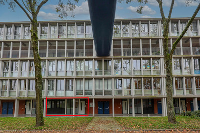 Benedenlangs 57