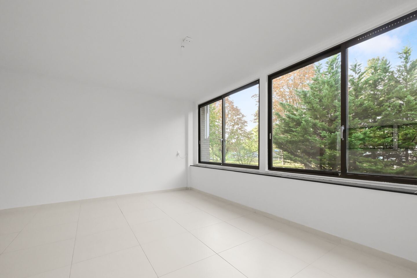 Tussenwoning te koop: Amerbos 25, Amsterdam