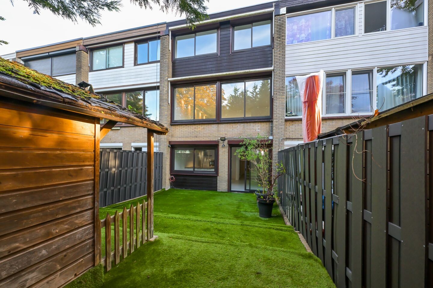 Tussenwoning te koop: Amerbos 25, Amsterdam