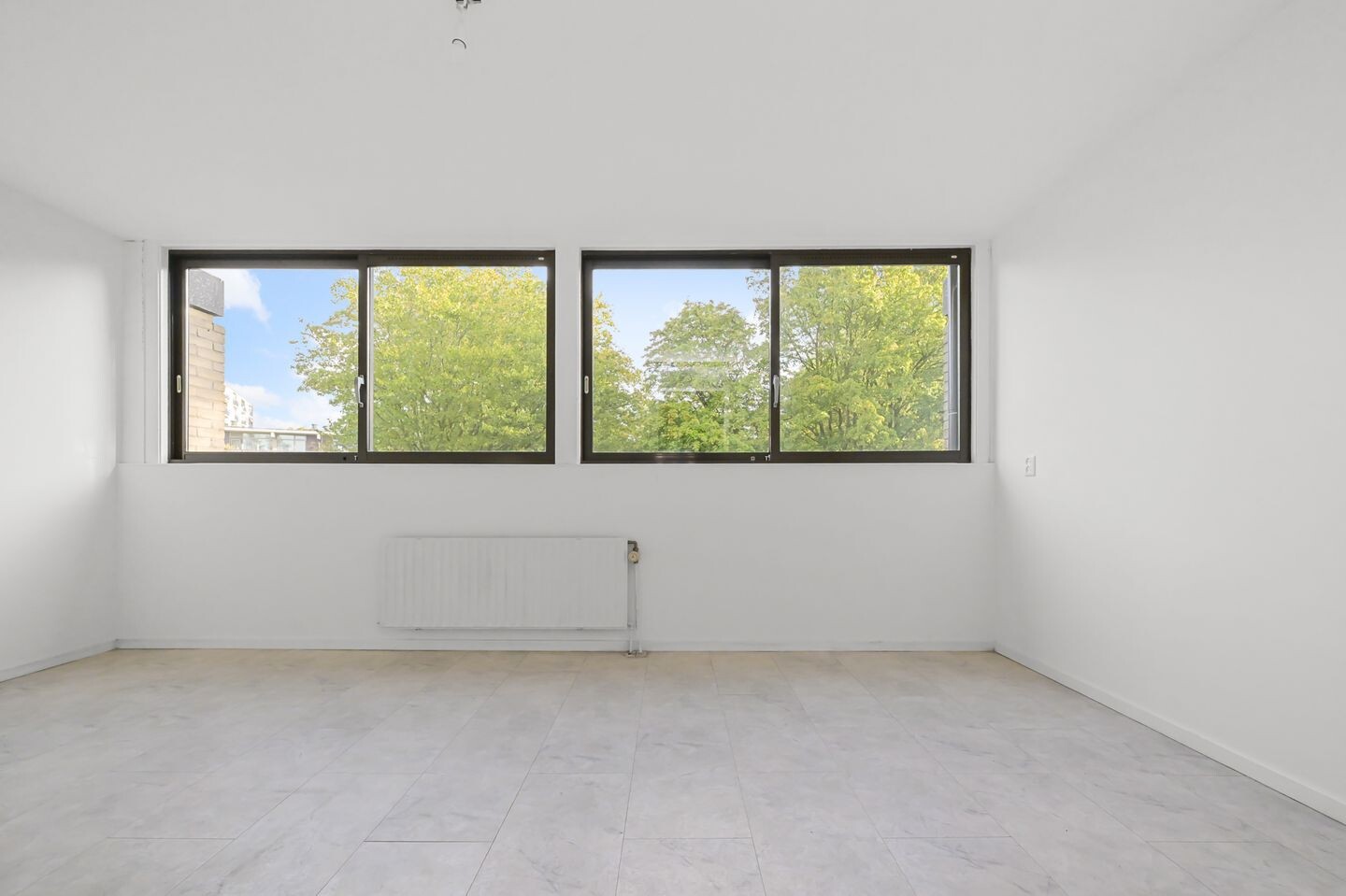 Tussenwoning te koop: Amerbos 25, Amsterdam