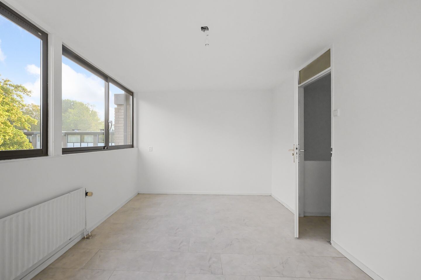 Tussenwoning te koop: Amerbos 25, Amsterdam