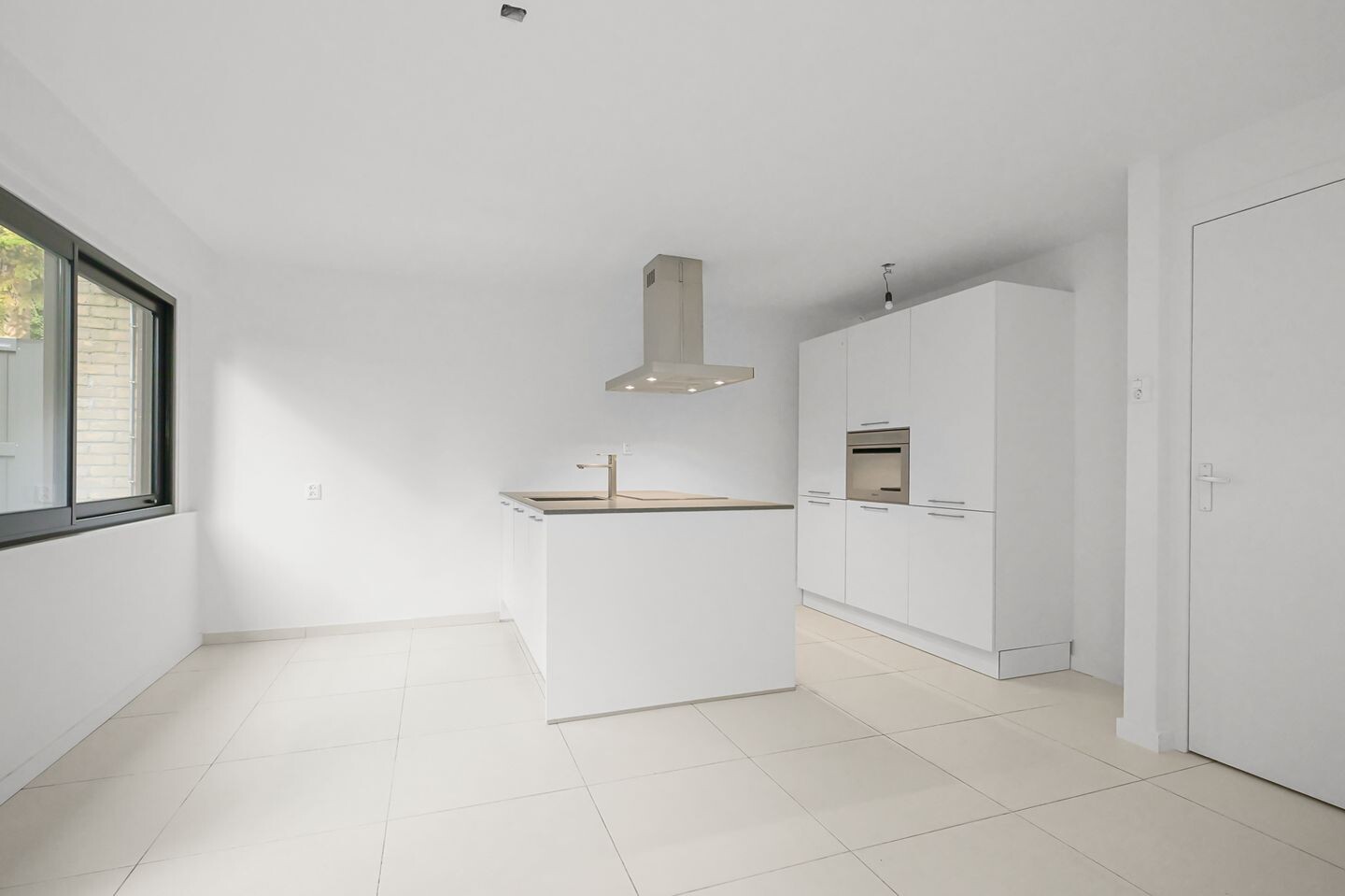 Tussenwoning te koop: Amerbos 25, Amsterdam